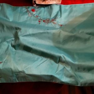 Lenox Chirp Embroidered Table Runner